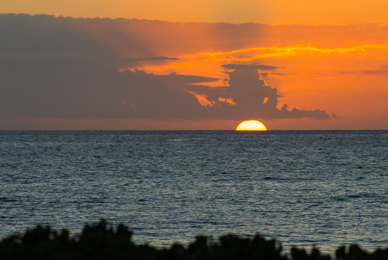 Sunset in Kaanapali Beach in Maui, Hawaii