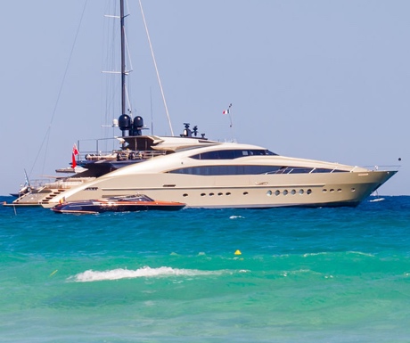 Palmer Johnson yacht in St Tropez