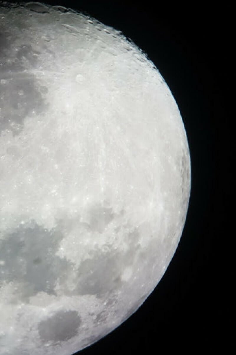 We were able to capture this awesome shot of the moon at Warrumbungle Observatory in Coonabarabran with our phone