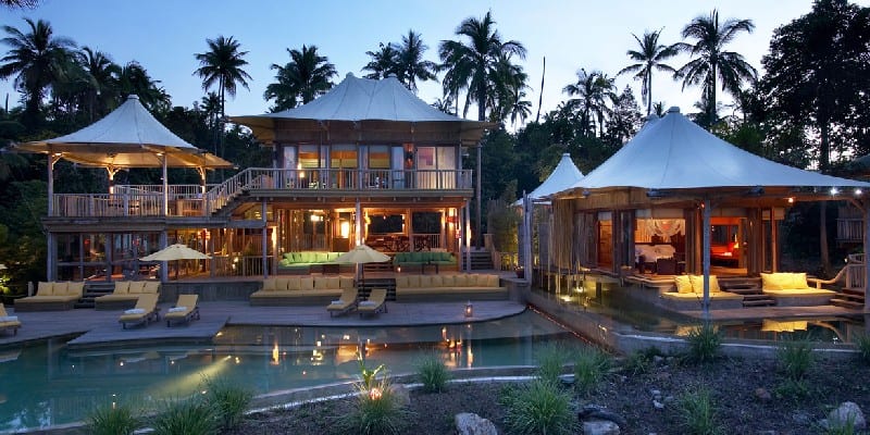 Soneva Kiri luxury cabins on swimming pool