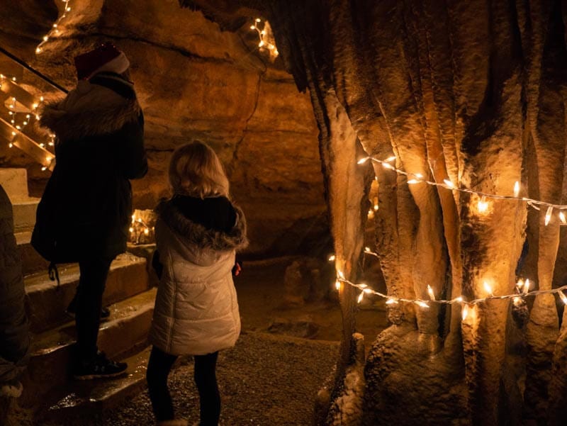 family inside Raccoon Mountain Caverns Chattanooga (2)