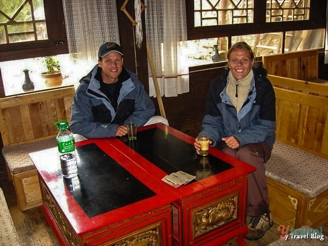 couple drinking tea in china