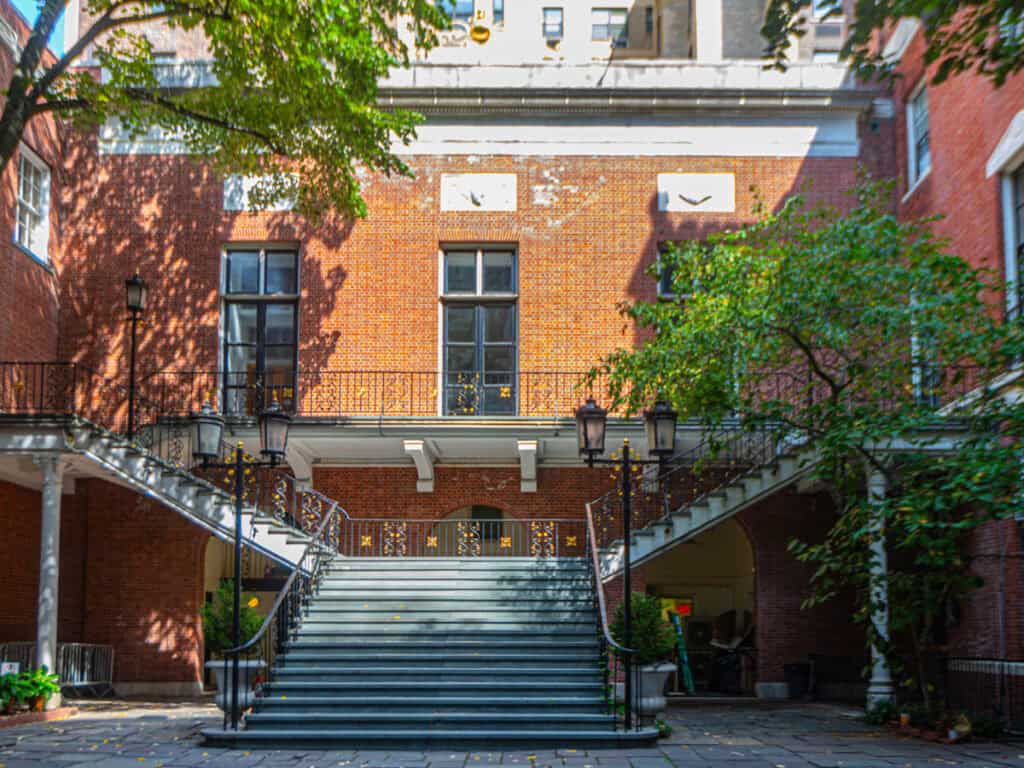 courtyard of the The Synod of Bishops Russian Orthodox Church