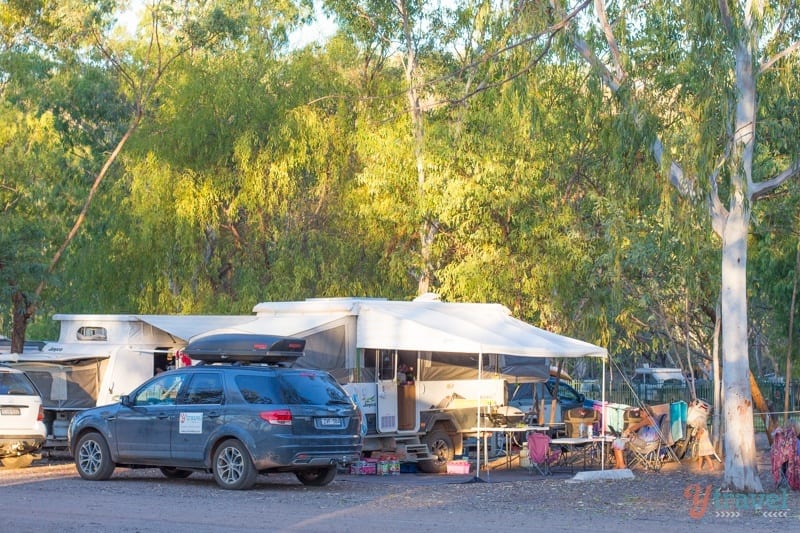 caravans at Katherine Gorge campsite