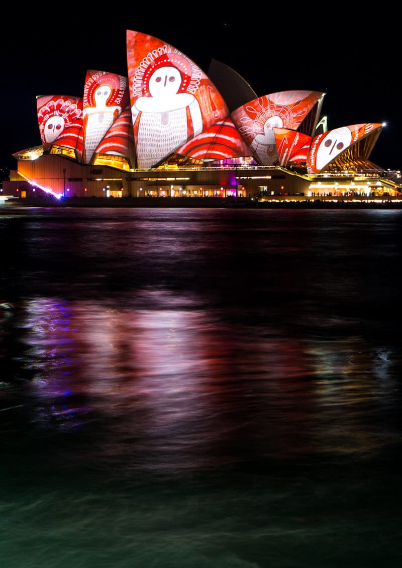 light projections on the sydney opera house