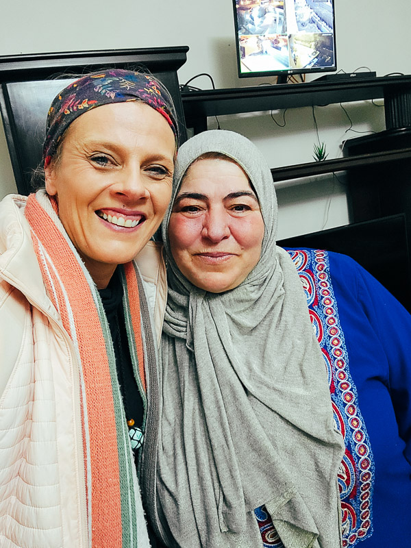 caz with jordanian woman