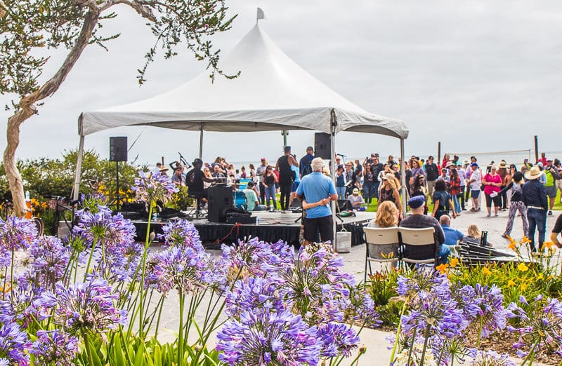 musicians play to crowd at Fete de LA Musique, Laguna Beach