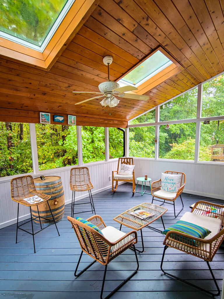 screened in porch