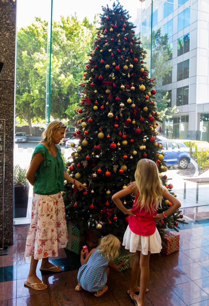 Lobby at Holiday Inn Sydney Airport