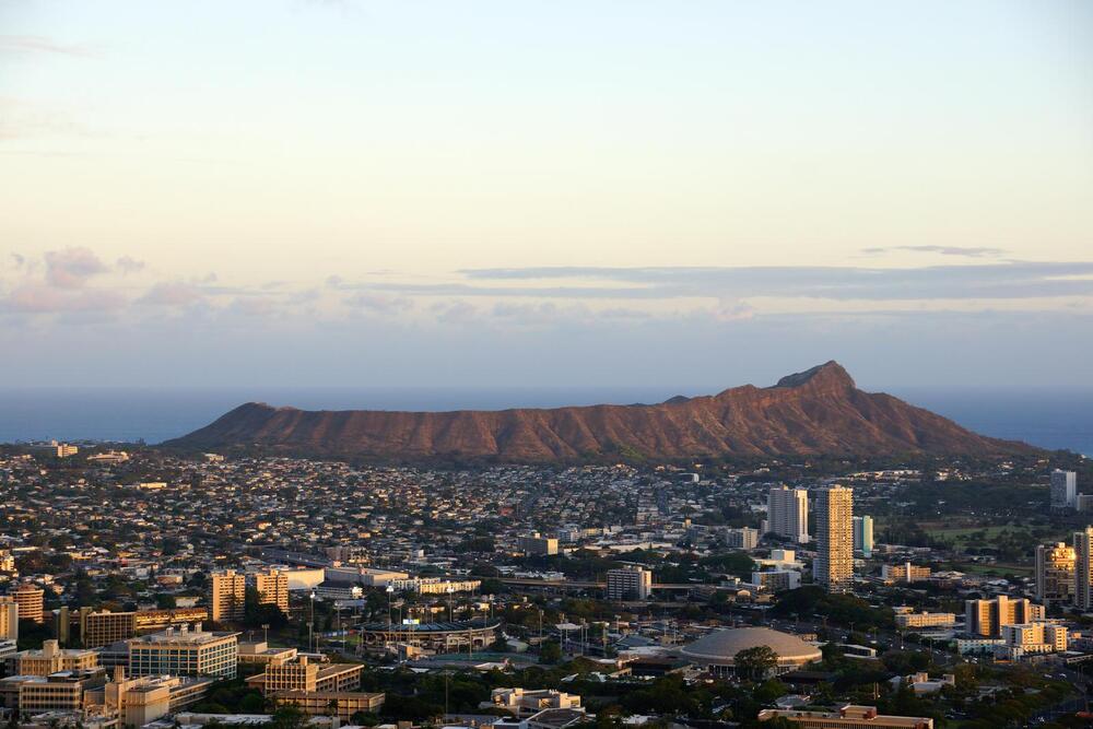 The city of Honolulu from Diamond head to Manoa with Kaimuki, 