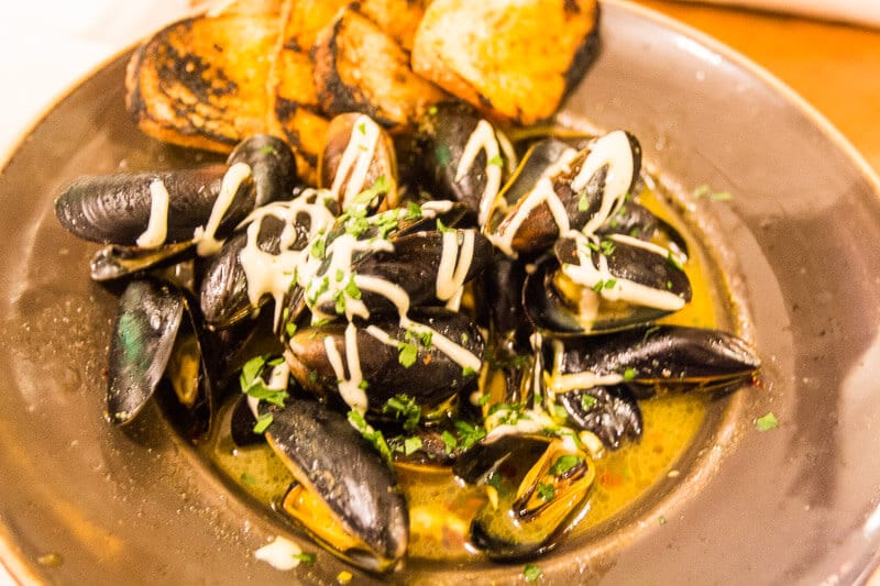 bowl of mussels Grande Isle Restaurant & Oyster Bar