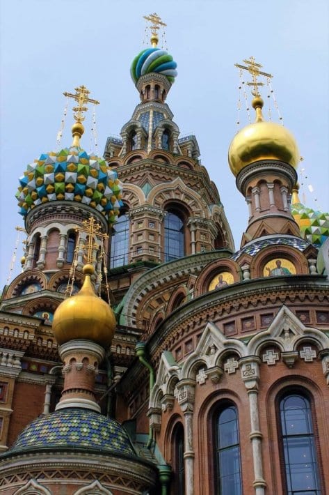  colorful temple in moscow